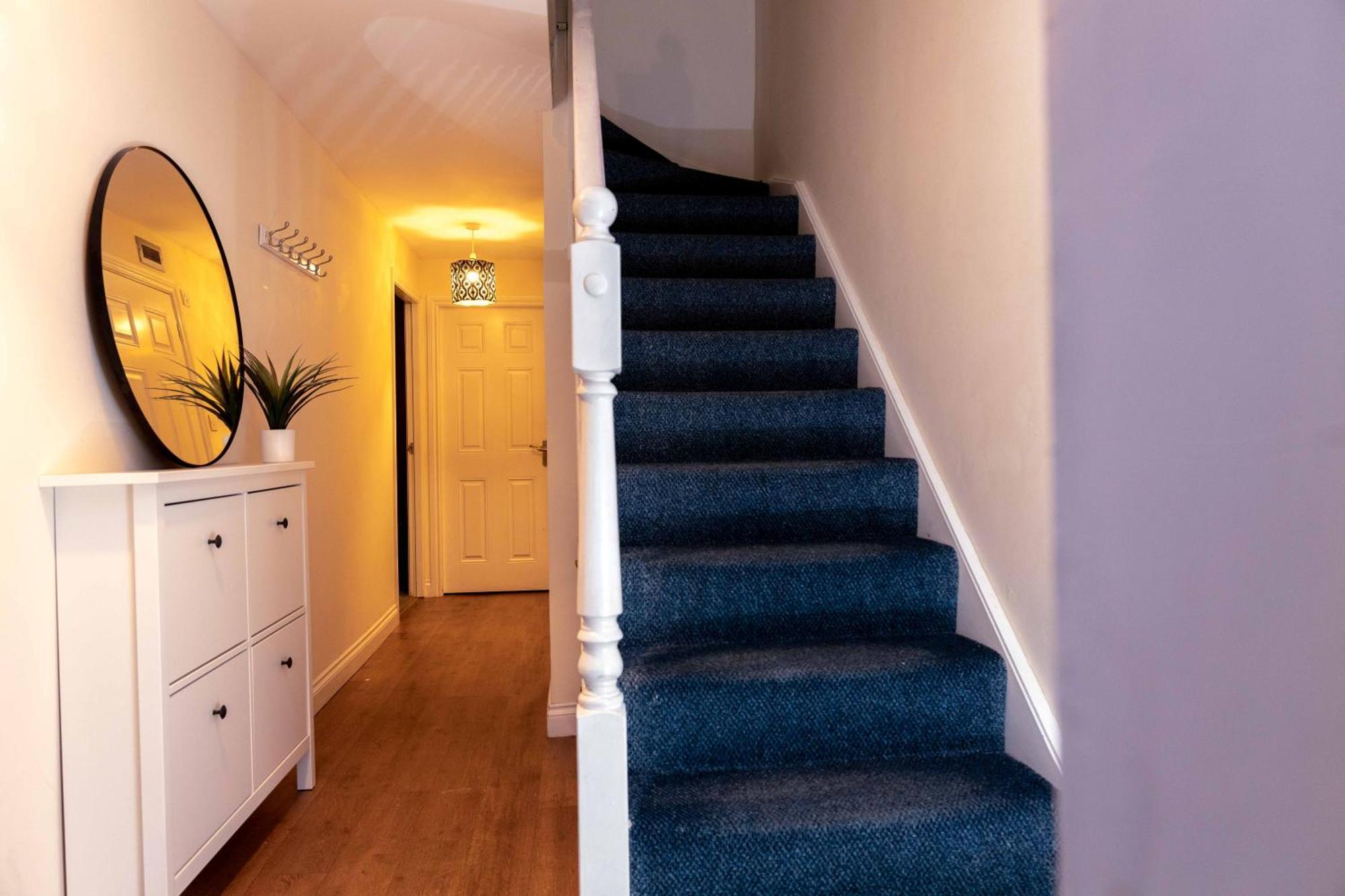 Livingston North Station Apartments Ngoại thất bức ảnh