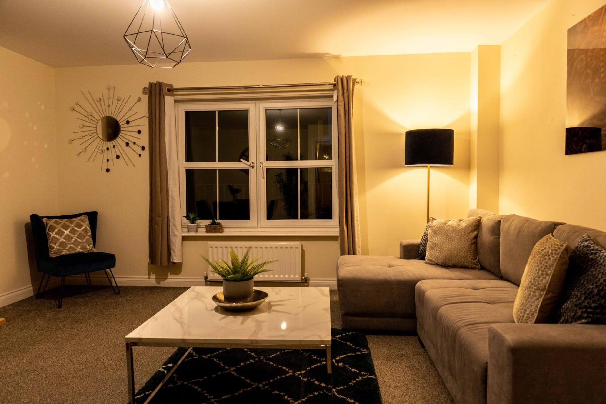 Livingston North Station Apartments Ngoại thất bức ảnh