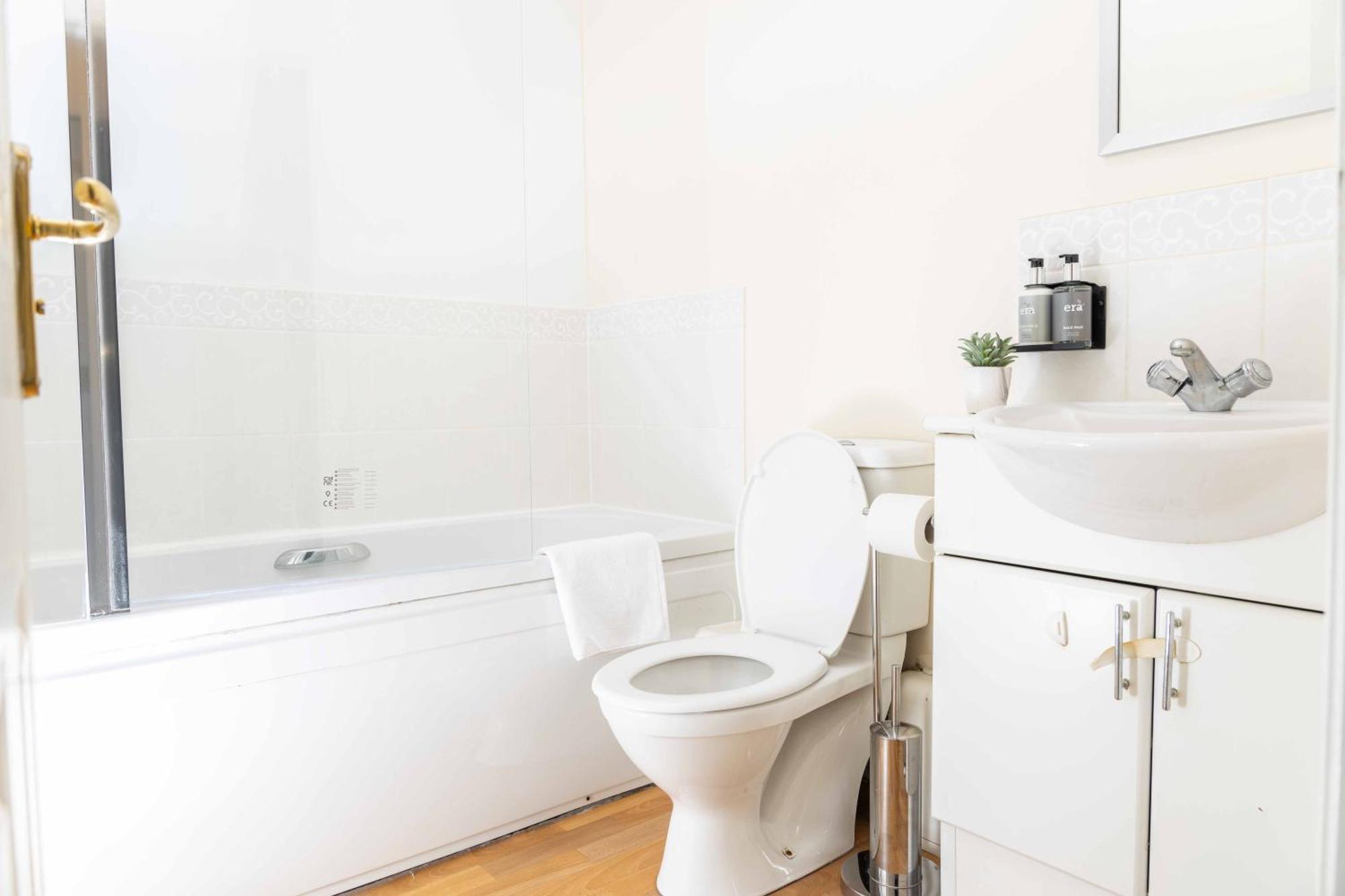 Livingston North Station Apartments Ngoại thất bức ảnh